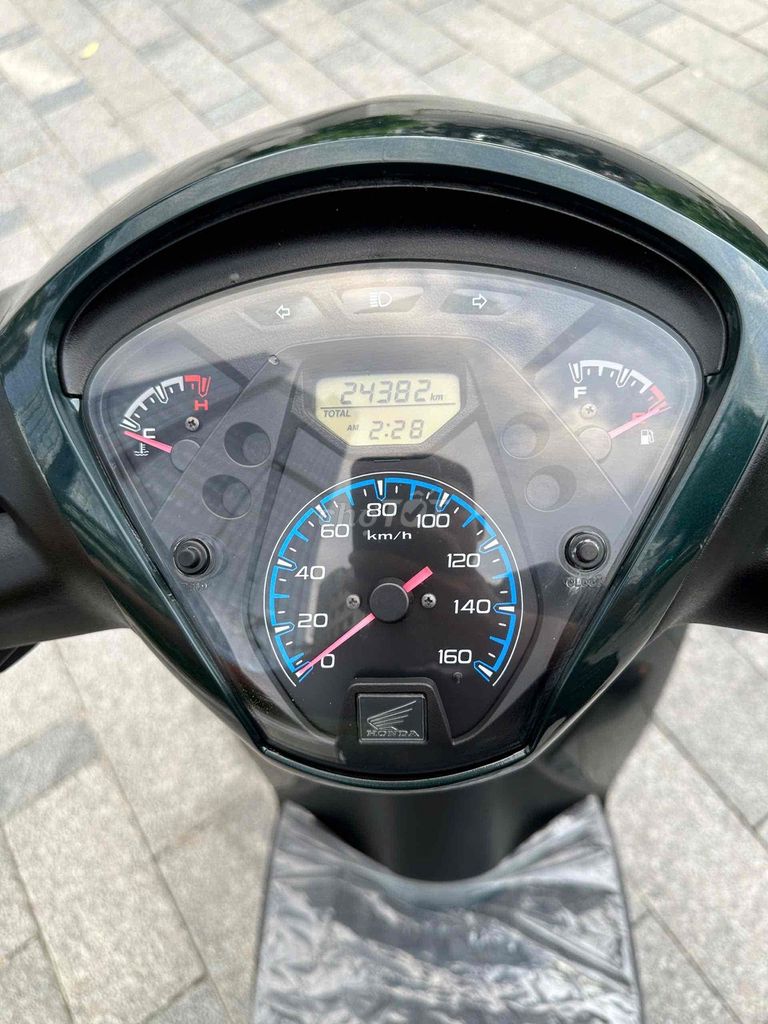 Cần bán SH 150 CBS 2016 khoá Smartkey cực chất. Mua bán Xe máy tại Quận Đống Đa Hà Nội được đăng bởi Xe Máy Vượng Trung hình 6