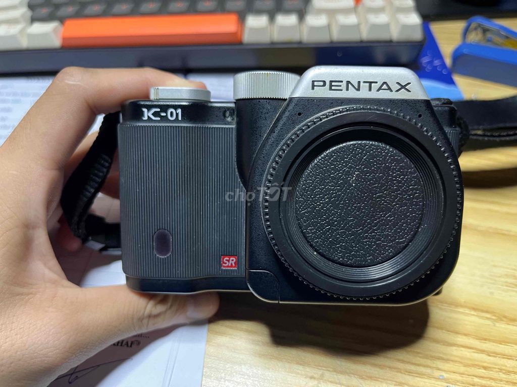 Máy ảnh Pentax K-01 18-55mm Đen bạc. Mua bán Máy ảnh, Máy quay tại Thành phố Thuận An Bình Dương được đăng bởi GNZ TeeDee hình 1