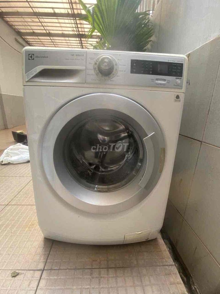 Máy giặt Electrolux 7kg cửa trước đã dùng. Mua bán Máy giặt tại Quận Tân Bình Tp Hồ Chí Minh được đăng bởi Ngọc hình 1