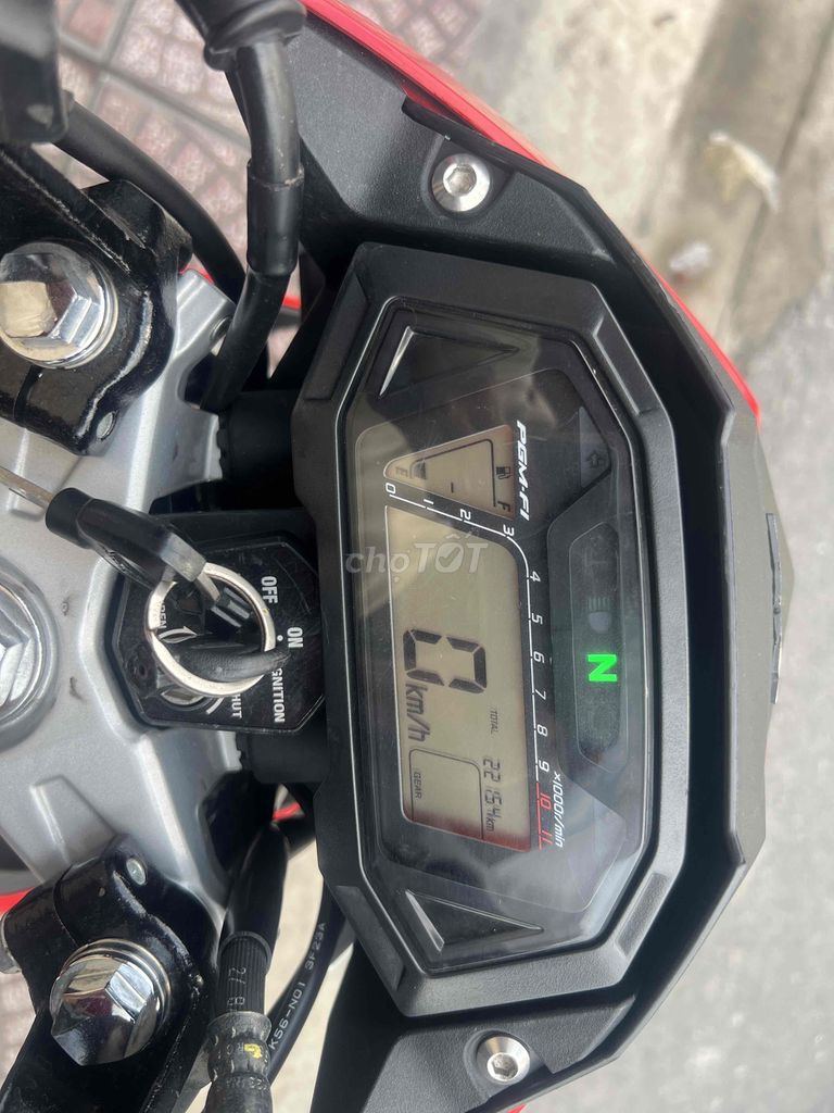 mới về (SONIC)trắng đỏ xe mới nhu xe thùng nhe ac. Mua bán Xe máy tại Quận Phú Nhuận Tp Hồ Chí Minh được đăng bởi CuBi Thanh Sơn hình 1