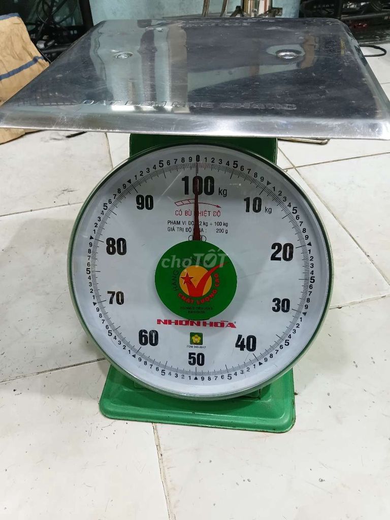 Cân đồng hồ Nhơn Hòa 100kg Xanh lá cũ. Mua bán Nội thất, đồ gia dụng khác tại Huyện Bình Chánh Tp Hồ Chí Minh được đăng bởi Kim Khuê hình 1