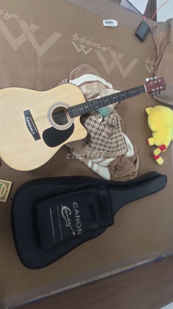 Đàn guitar acoustic Canon màu gỗ. Mua bán Nhạc cụ tại Huyện Thanh Trì Hà Nội được đăng bởi Ninh Lê hình 1