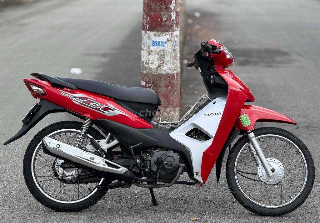 Honda Wave A 2023 Красно-черный Вьетнам