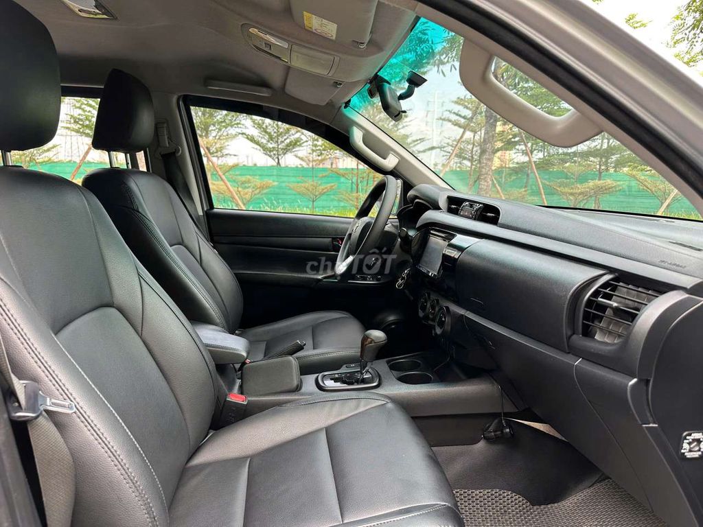 Toyota Hilux E 2.4AT 4x2 lỗi tặng xe, 12 vạn zin. Mua bán Ô tô tại Quận Hà Đông Hà Nội được đăng bởi Hà Đông Car hình 8