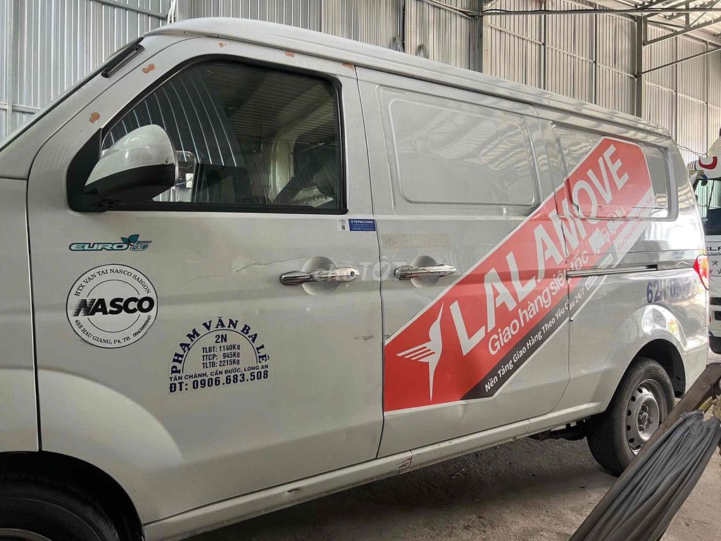 X30iVan X30 Van 2024 Trắng Xăng Việt Nam