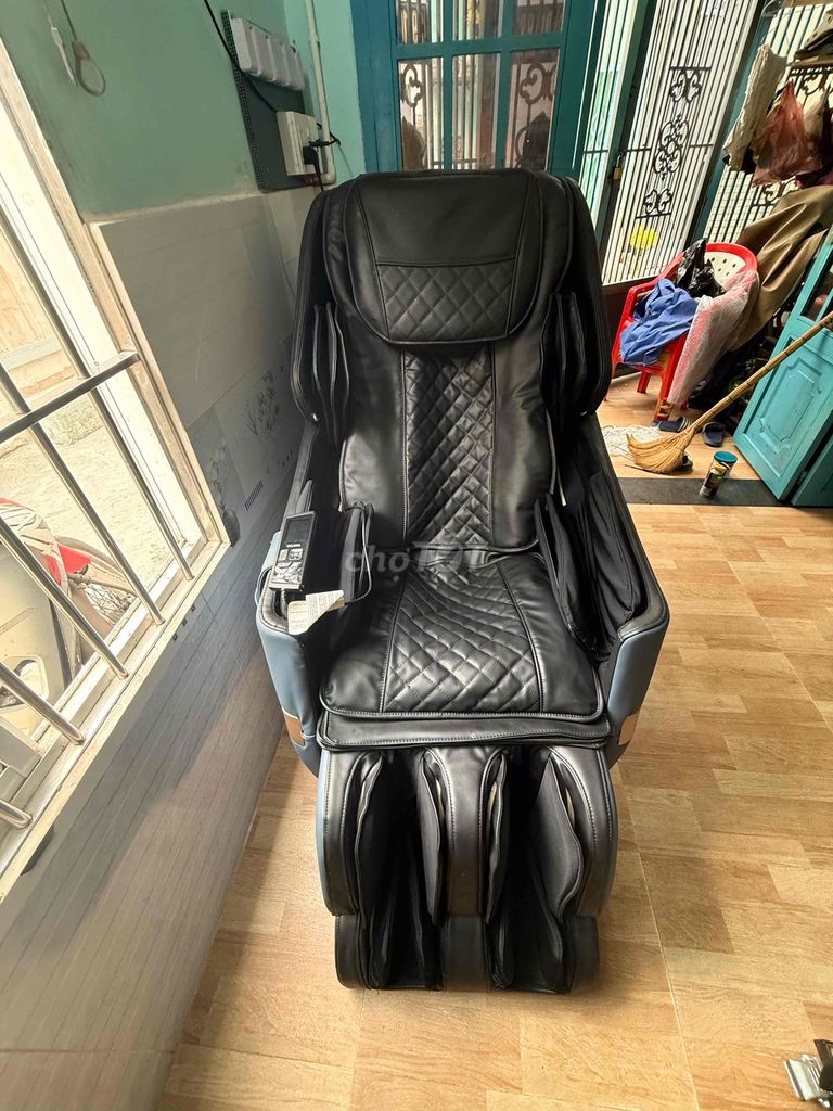 cần bán ghế massage thương hiệu nhạt bản OG6381. Mua bán Bàn ghế tại Quận 8 Tp Hồ Chí Minh được đăng bởi phương hà hình 1
