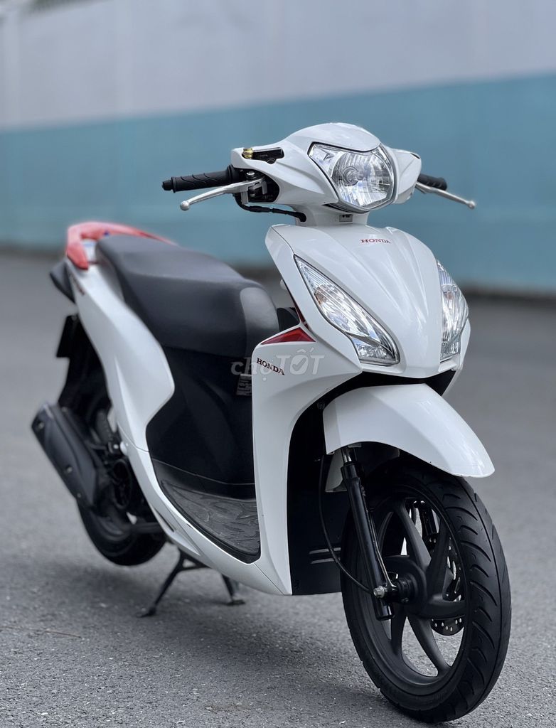 Vision 2020 chính chủ, dán nilon cả xe, máy nguyên. Mua bán Xe máy tại Quận Nam Từ Liêm Hà Nội được đăng bởi Em Dung hình 4