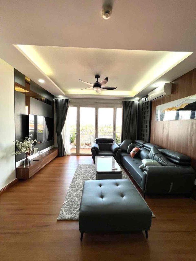 Bán căn hộ Phú Mỹ Hưng 110m2 view villa có ô xe giá 10.5 tỷ