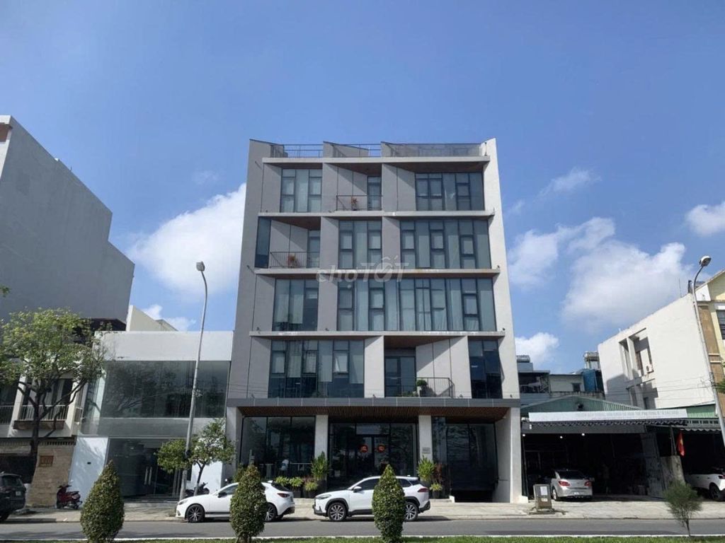 Cho Thuê Tòa Nhà đường 3/2, Phường 12, Quận 10, DT: 15x20m