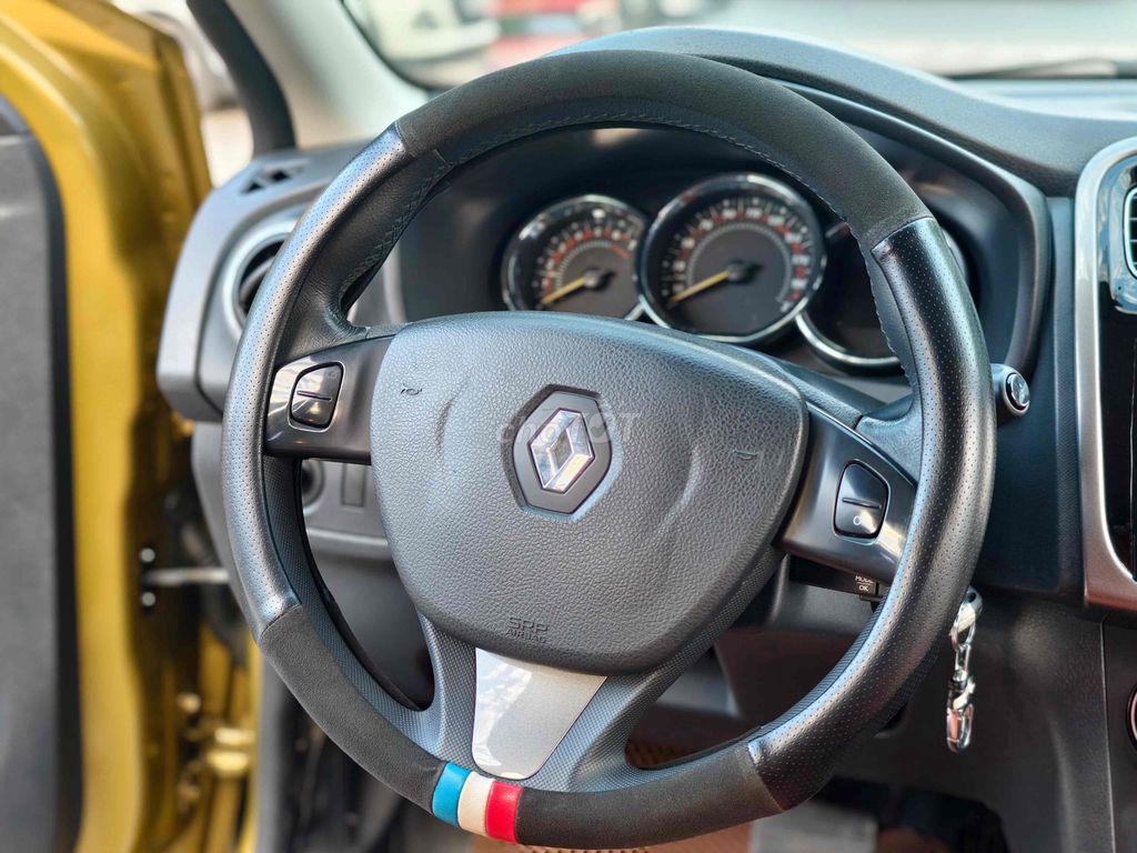 Reult Sandero 2016 màu vàng chanh. Mua bán Ô tô tại Quận Long Biên Hà Nội được đăng bởi BON AUTO hình 9