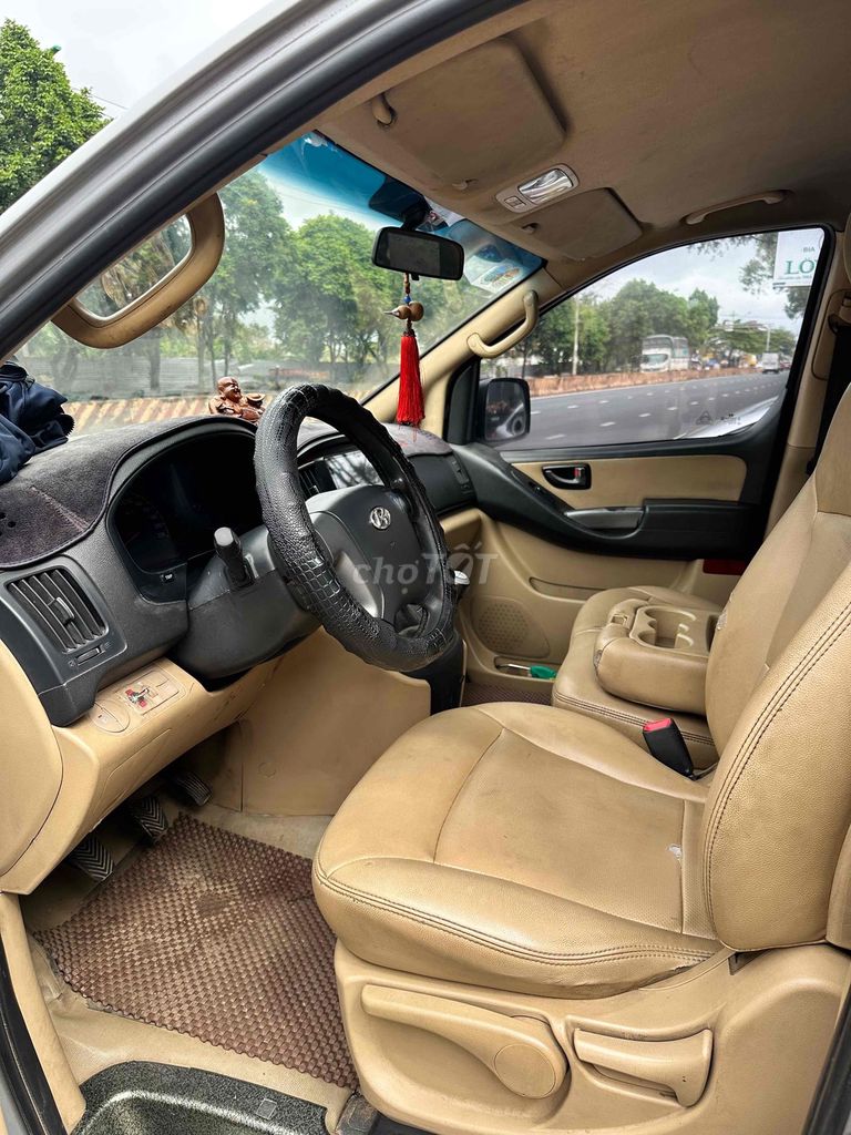 Hyundai Starex 2017 - 186000 km. Mua bán Ô tô tại Thành phố Buôn Ma Thuột Đắk Lắk được đăng bởi SALON ÔTÔ NGỌC ẨN hình 6