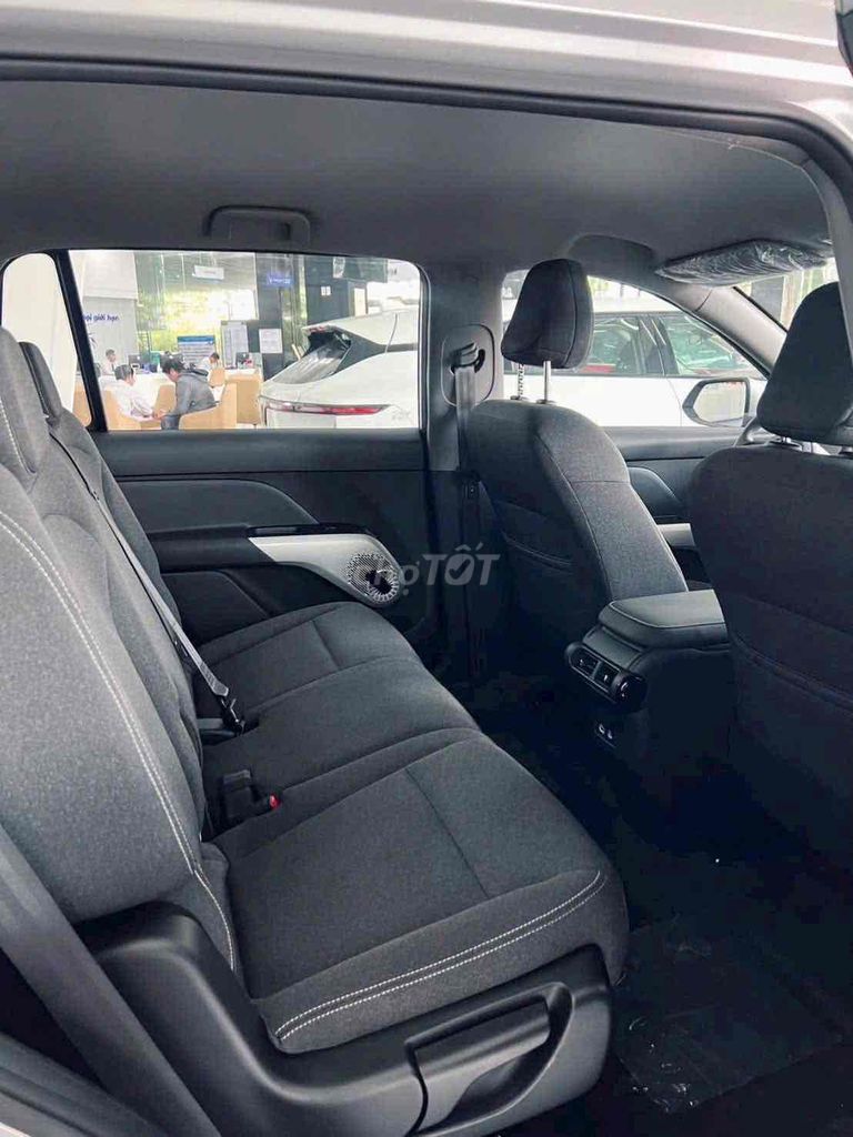 VinFast Limo Green -Xe sẵn giao ngay - COC sẵn. Mua bán Ô tô tại Quận Bình Tân Tp Hồ Chí Minh được đăng bởi Vinfast Ô Tô hình 7