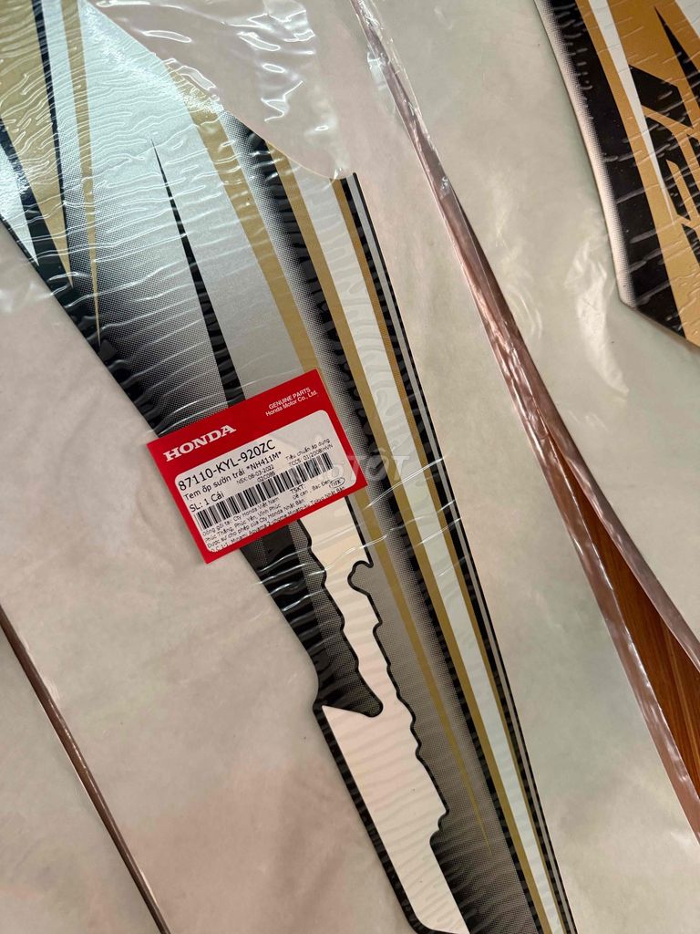 Tem Future neo GT 2009 đen bạc,vỏ Wave 125i 2011. Mua bán Phụ tùng xe tại Huyện Châu Phú An Giang được đăng bởi Made in Thailand  hình 7