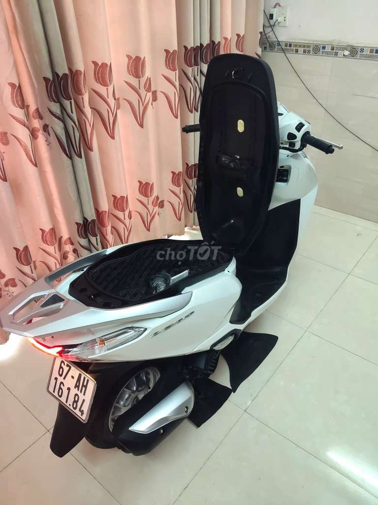 LEAD 4val chínhchủ 2024 đi đúng 2600km mới 99,9%. Mua bán Xe máy tại Quận Gò Vấp Tp Hồ Chí Minh được đăng bởi Mr Lam hình 14