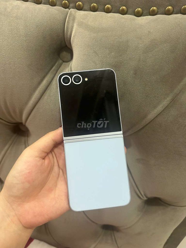samsung Z flip 6 5G zin áp máy keng bán or gl. Mua bán Điện thoại tại Quận Bình Tân Tp Hồ Chí Minh được đăng bởi Hà My hình 1