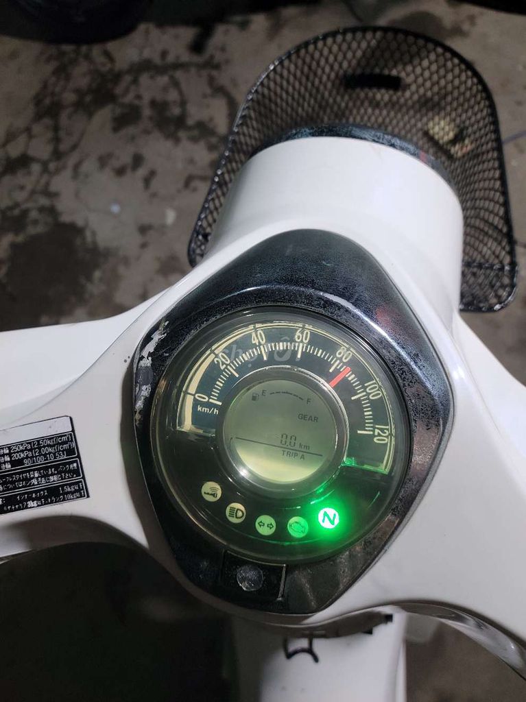 Honda Cub Thái 50cc Trắng Như mới. Mua bán Xe máy tại Quận Thốt Nốt Cần Thơ được đăng bởi Nguyễn Minh  hình 2