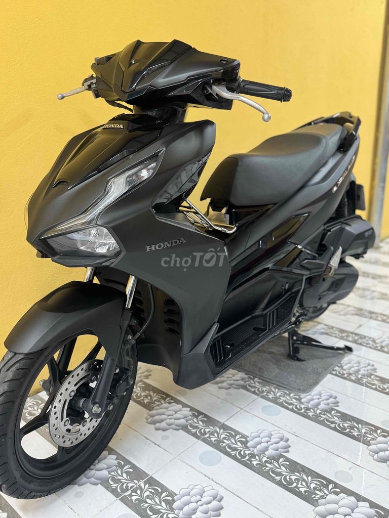 Honda Air Blade 125 Đen mù. Mua bán Xe máy tại Quận Sơn Trà Đà Nẵng được đăng bởi Minh Dũng bán trả góp 136 vân đồn  hình 2