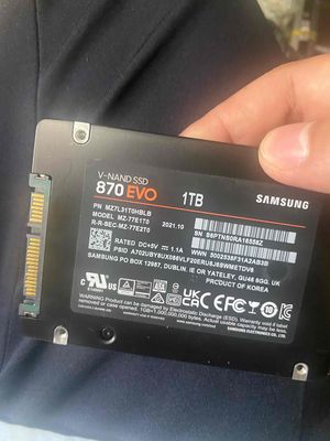 SSD Samsung Evo 870 1TB mới keng sẵn Win. Mua bán Linh kiện (RAM, Card...) tại Quận 4 Tp Hồ Chí Minh được đăng bởi Trần Phú