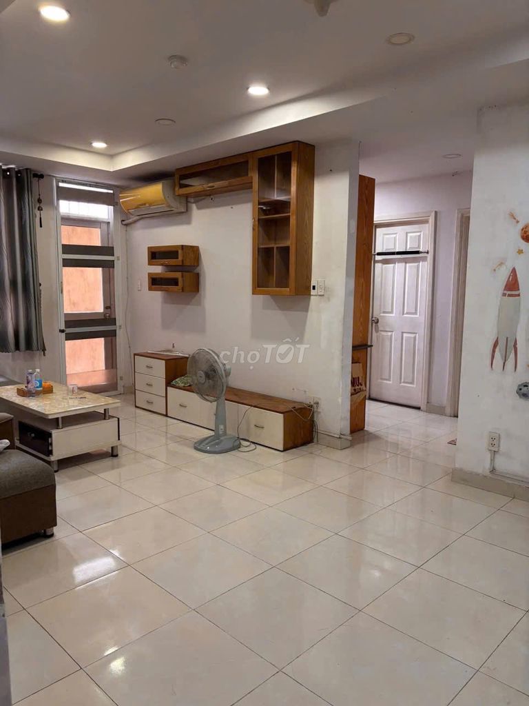 Cho thuê chung cư 508 CMT8, phường Nhiêu Lộc  1PN, NTCB giá 8tr5