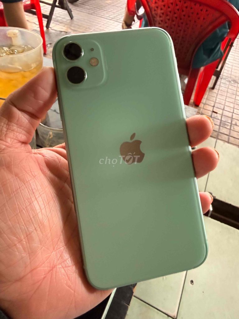 iPhone 11 64GB Xanh Đã thay màn. Mua bán Điện thoại tại Quận Gò Vấp Tp Hồ Chí Minh được đăng bởi Phát Phú hình 1