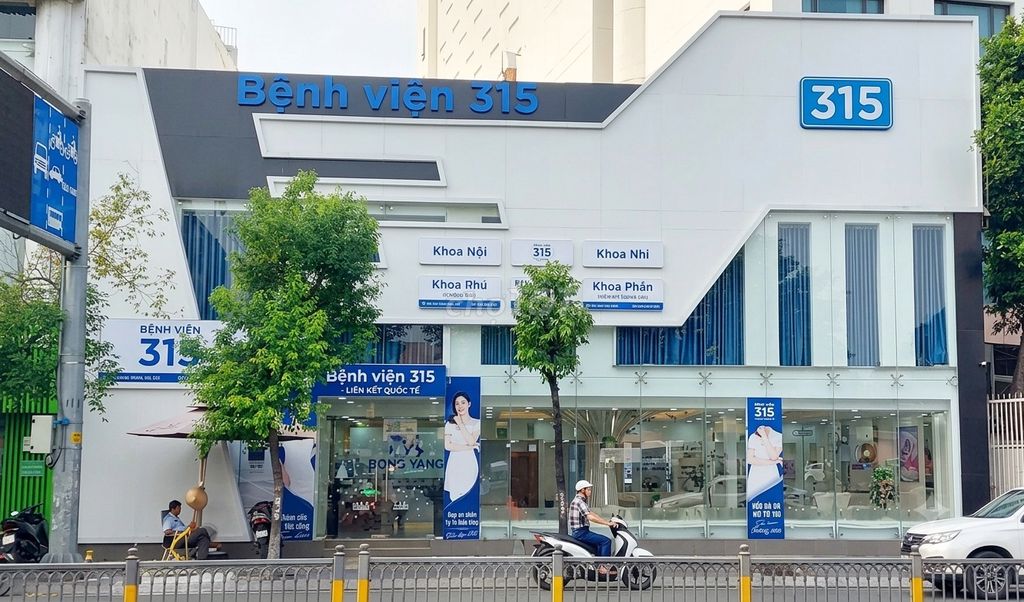 TOÀ NHÀ MẶT TIỀN 20M NGUYỄN VĂN TRỖI, PHÚ NHUẬN dtsd ~1000m2 chỉ 120TR