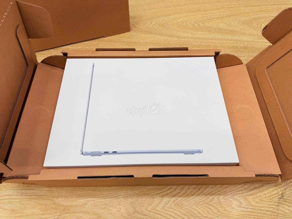 Apple MacBook Air M4 13.6 inch 16GB/512GB new seal. Mua bán Laptop tại Quận 10 Tp Hồ Chí Minh được đăng bởi Protech hình 1