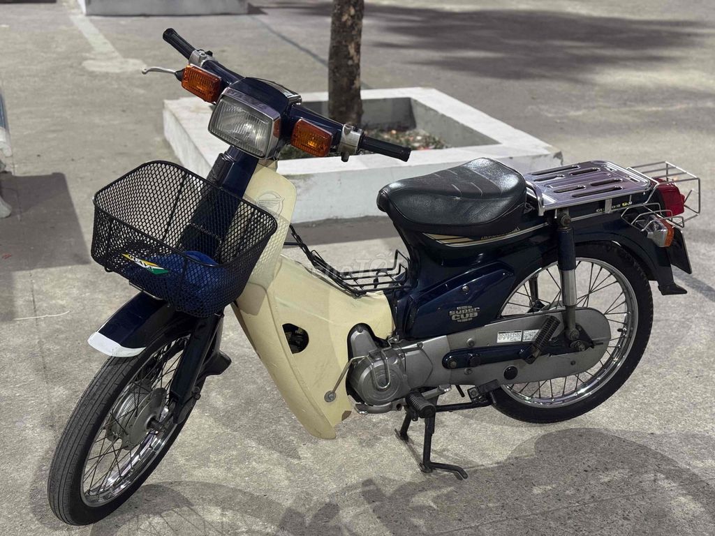 cần bán xe 82, hơi 90. đẹp, nguyên zin. Mua bán Xe máy tại Quận Nam Từ Liêm Hà Nội được đăng bởi Khanh Duy hình 2