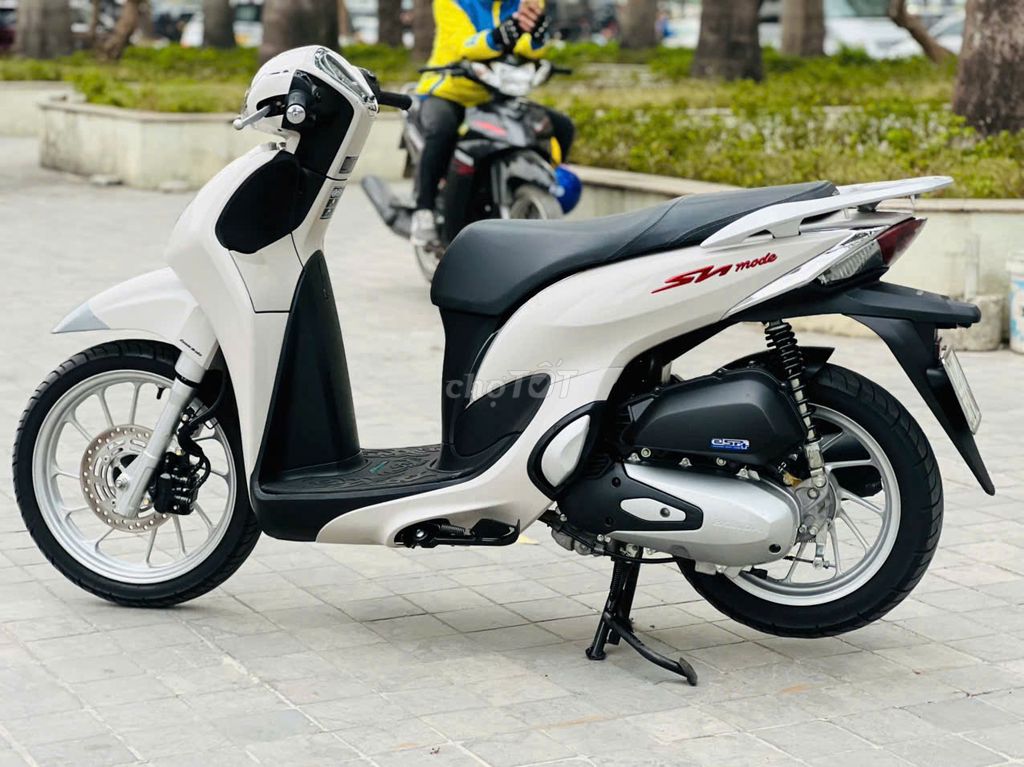 HONDA SH MODE 125 KHÓA SMARKEY BẢN MỚI 2023. Mua bán Xe máy tại Quận Nam Từ Liêm Hà Nội được đăng bởi MAI HÒA hình 2