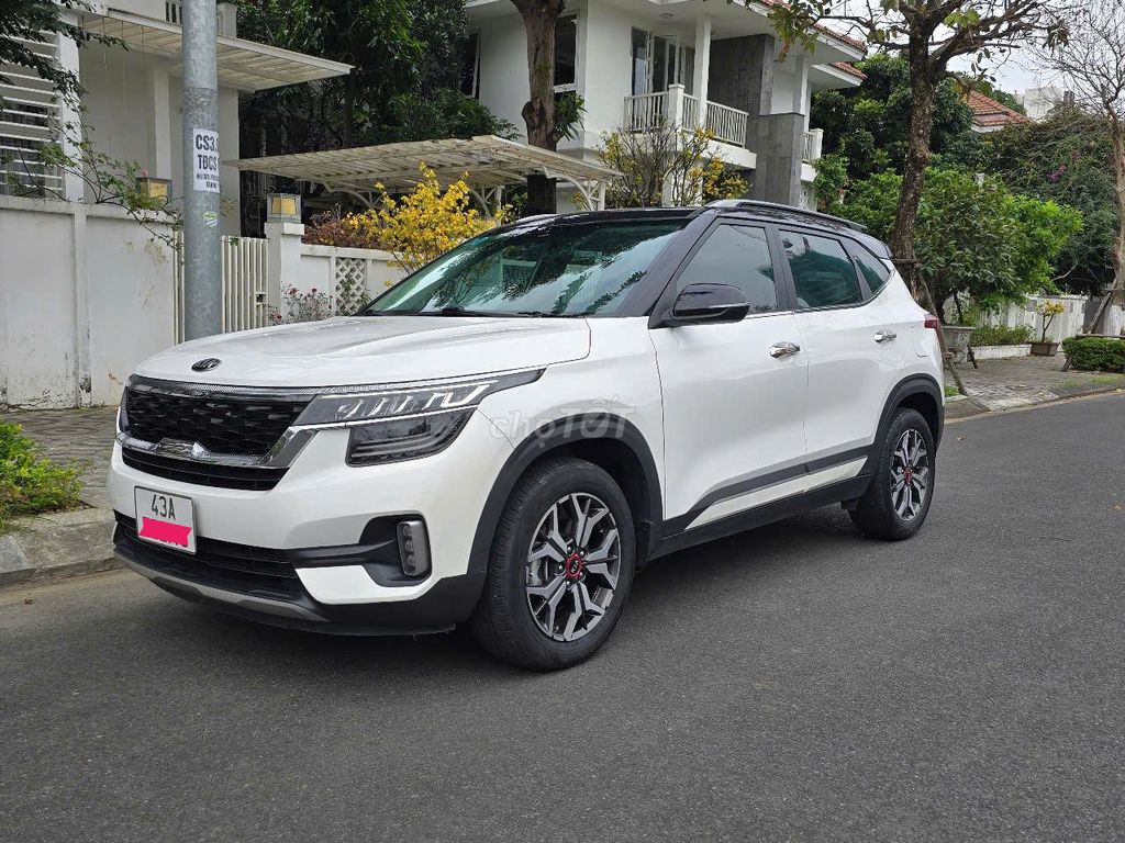 Kia Seltos 2020 Premium 1.6 AT - 60000 km