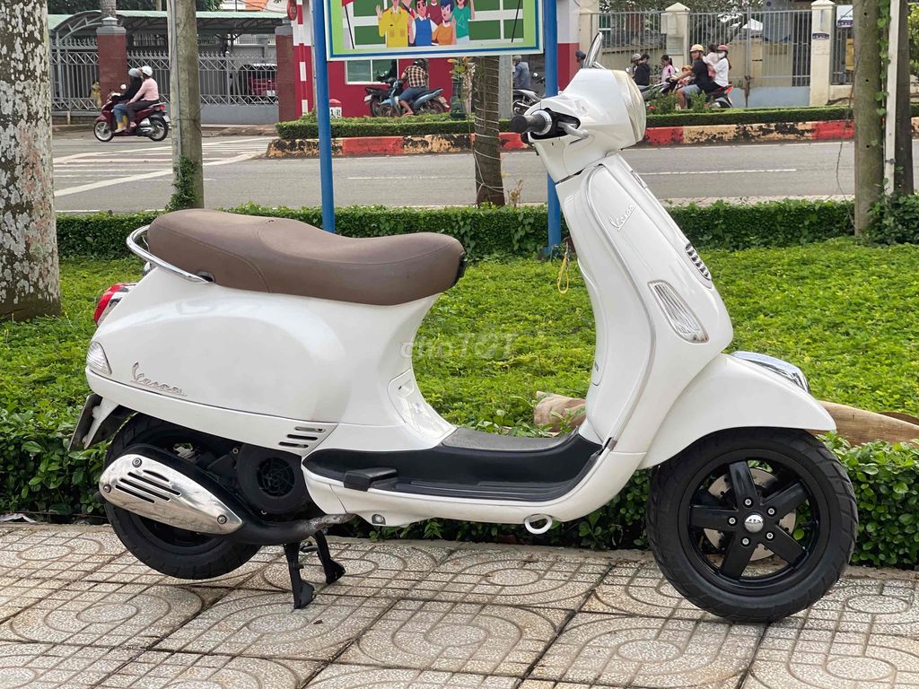 Vespa 125 3Vie Zin Đẹp biển số phong thuỷ ✅🔥. Mua bán Xe máy tại Huyện Châu Đức Bà Rịa - Vũng Tàu được đăng bởi Xe Máy Thành Lộc 72 hình 4