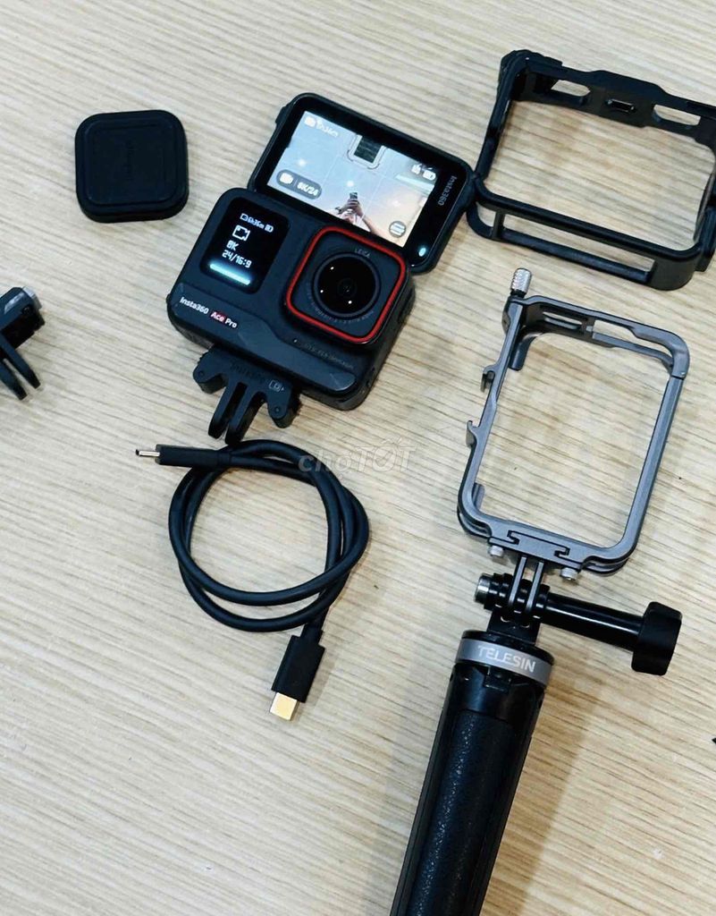 Máy ảnh Insta360 Ace Pro Đen. Mua bán Máy ảnh, Máy quay tại Quận Đống Đa Hà Nội được đăng bởi Thế Hoàng hình 1