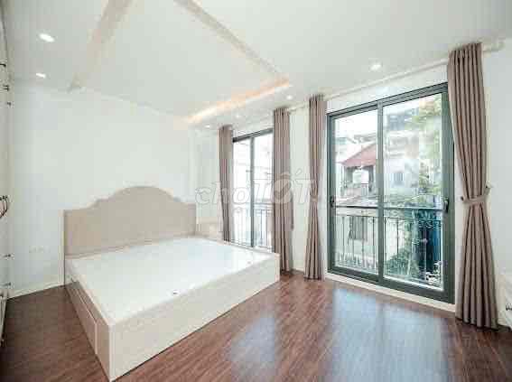 Дом в Бо Де, заезд для машины, 42м², центр, 4 спальни