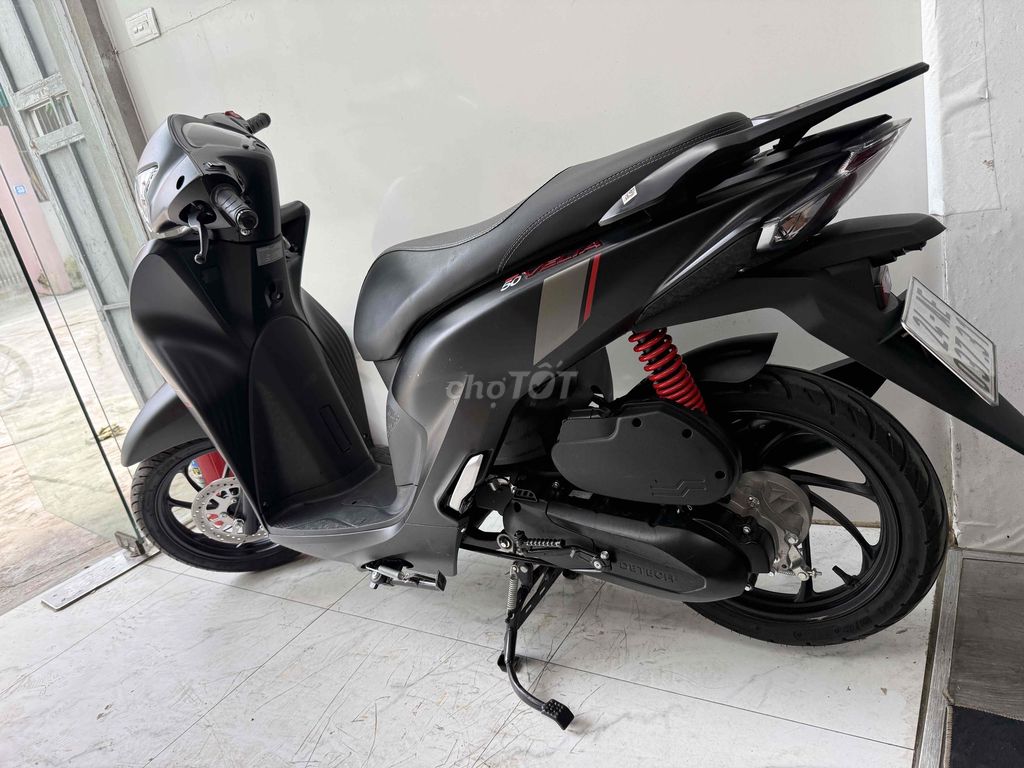 Velia 50cc 2026 матовый черный 444 км
