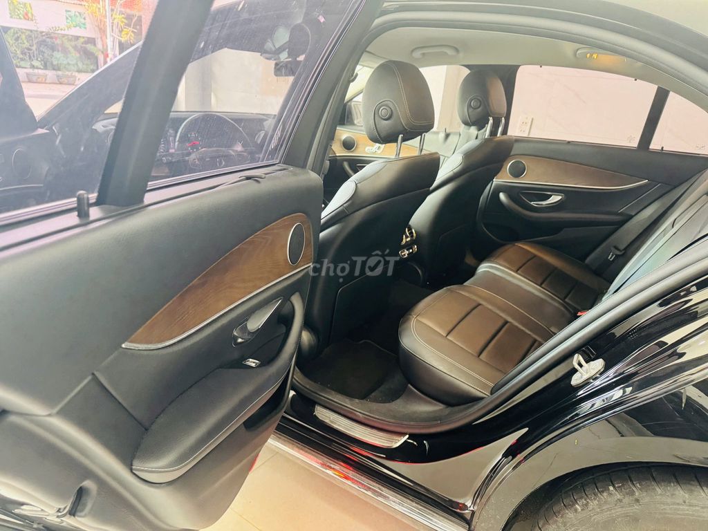 Chính chủ bán Mercedes Benz E Class 2017 E200. Mua bán Ô tô tại Thành phố Nha Trang Khánh Hòa được đăng bởi Lieu truong hình 8