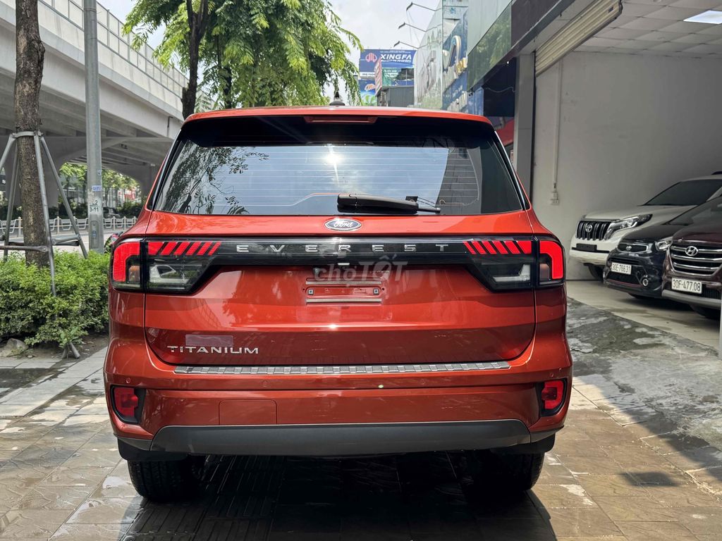 CẦN BÁN FORD EVEREST TITANMIUM 4x2 MODEL 2023. Mua bán Ô tô tại Quận Bắc Từ Liêm Hà Nội được đăng bởi Mr PHÁT THÁI HÀ AUTO hình 6
