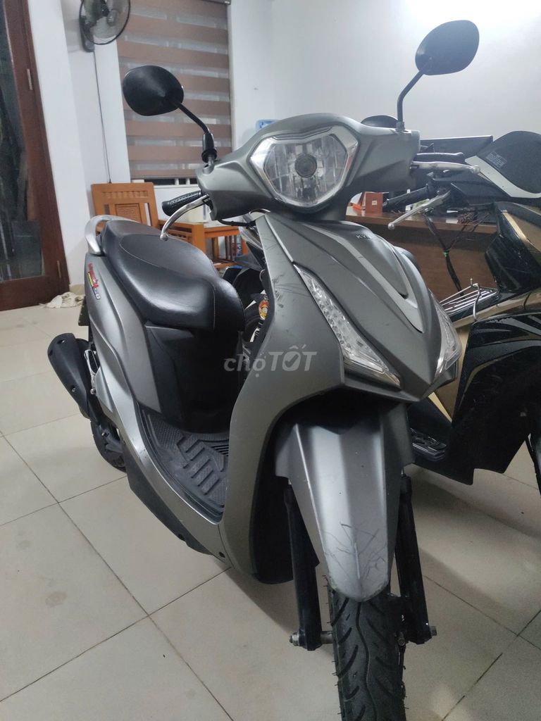Скутер Kymco Candy Hermosa 2019, серый, пробег 16 600 км