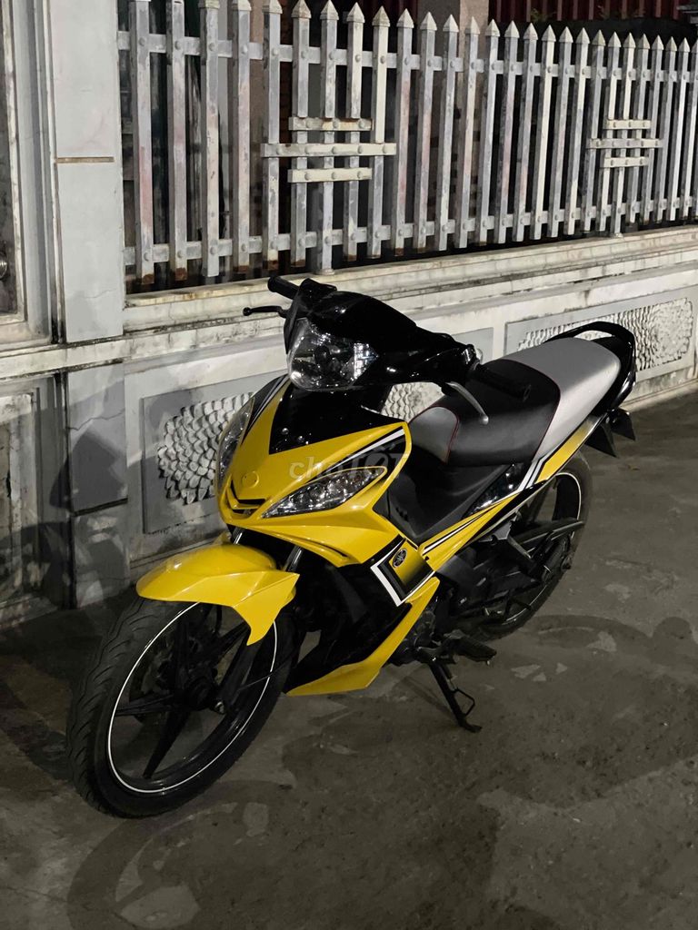 Yamaha Exciter Vàng đen. Mua bán Xe máy tại Huyện Thái Thụy Thái Bình được đăng bởi Phạm Quý hình 2