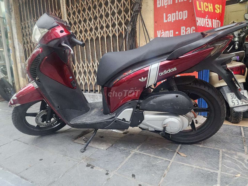 Honda SH125i 2005 Красный Импортный