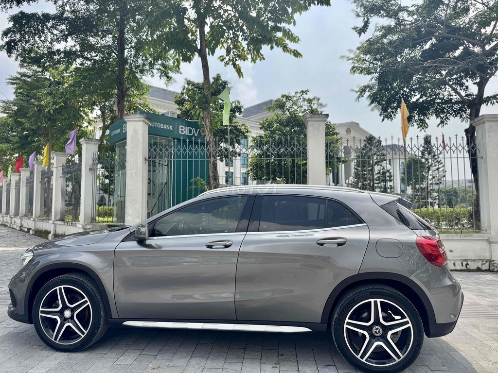 Mercedes GLA250 4Matic 2014-2015 AMG. Mua bán Ô tô tại Quận Thanh Xuân Hà Nội được đăng bởi Nguyễn Quang Đức hình 9
