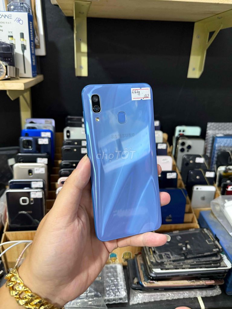Samsung Galaxy A30 64GB Xanh. Mua bán Điện thoại tại Quận Bình Thạnh Tp Hồ Chí Minh được đăng bởi SyTuan hình 1