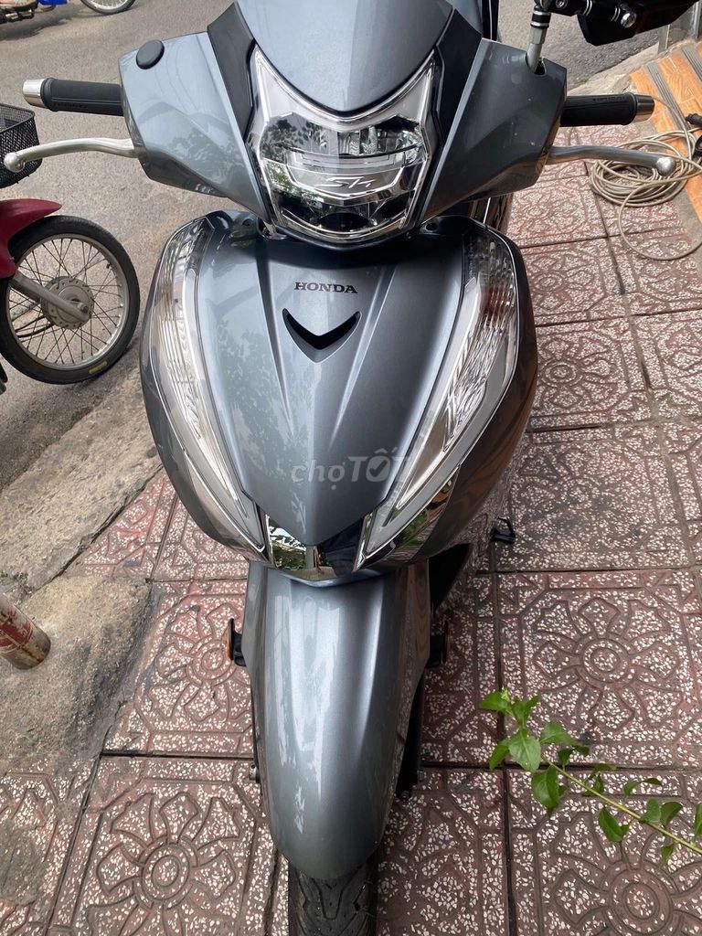 Honda SH 300i 2017 Xám Đã sử dụng. Mua bán Xe máy tại Huyện Bình Chánh Tp Hồ Chí Minh được đăng bởi Tài MC hình 1