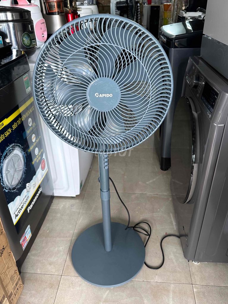 Quạt cây Rapido RWF-16MBD Xám mới. Mua bán Quạt tại Quận Cẩm Lệ Đà Nẵng được đăng bởi Mỹ Mỹ hình 1