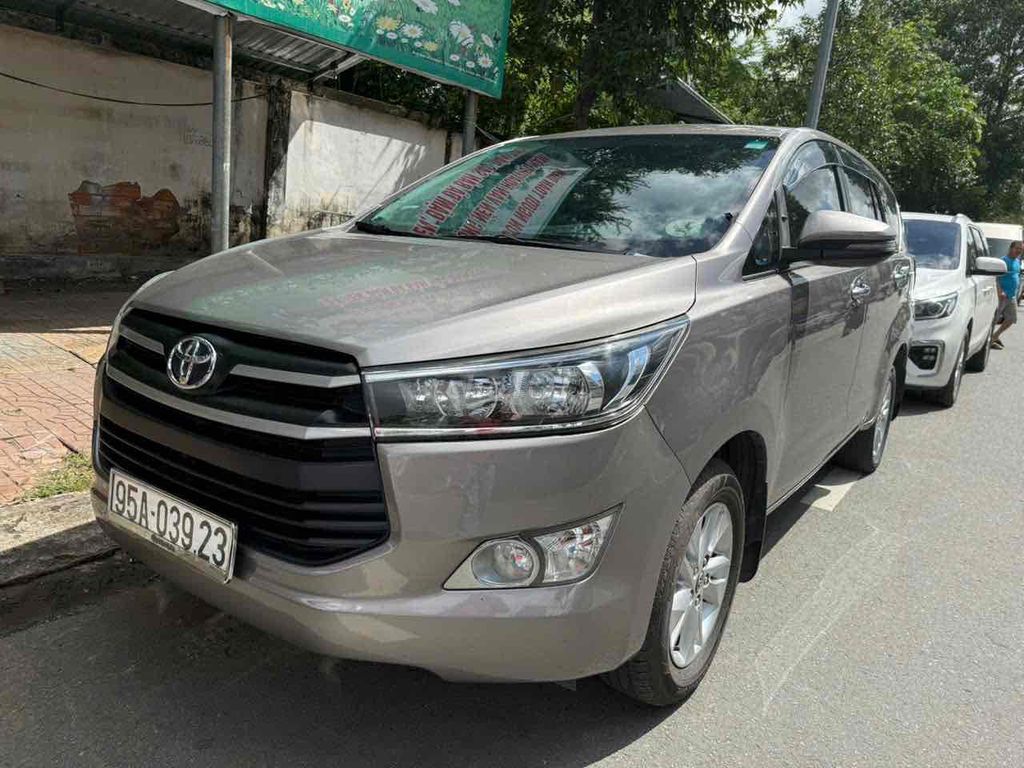 Toyota Innova 2018 Số sàn 145907 km. Mua bán Ô tô tại Quận Ninh Kiều Cần Thơ được đăng bởi Nguyen van lam hình 1