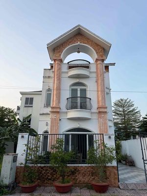 Biệt thự mini cần cho thuê
