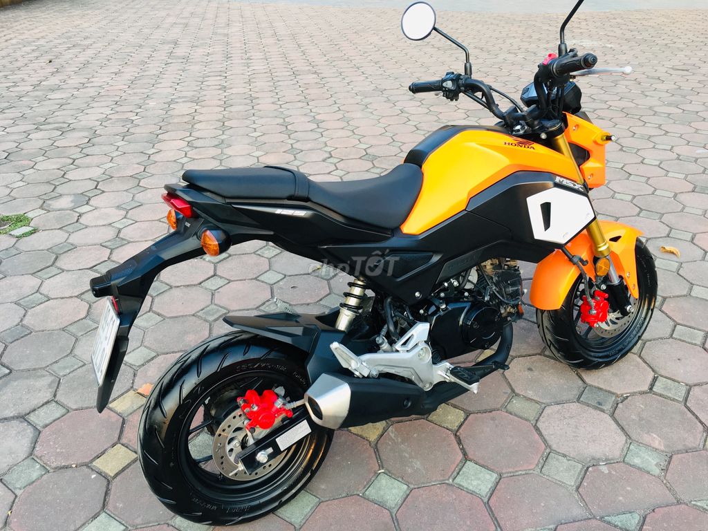 HONDA MSX 125  MÀU VANG CHÍNH CHỦ NGUYÊN ZIN 2023. Mua bán Xe máy tại Quận Nam Từ Liêm Hà Nội được đăng bởi Hồng Nhung hình 5