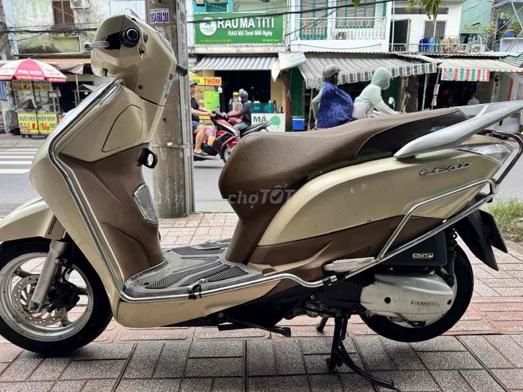 Lead 2015 Bstp59M1 -xe nữ đi kỹ còn 98%. Mua bán Xe máy tại Quận 6 Tp Hồ Chí Minh được đăng bởi Lâm sung Thu Mua Xe   hình 4