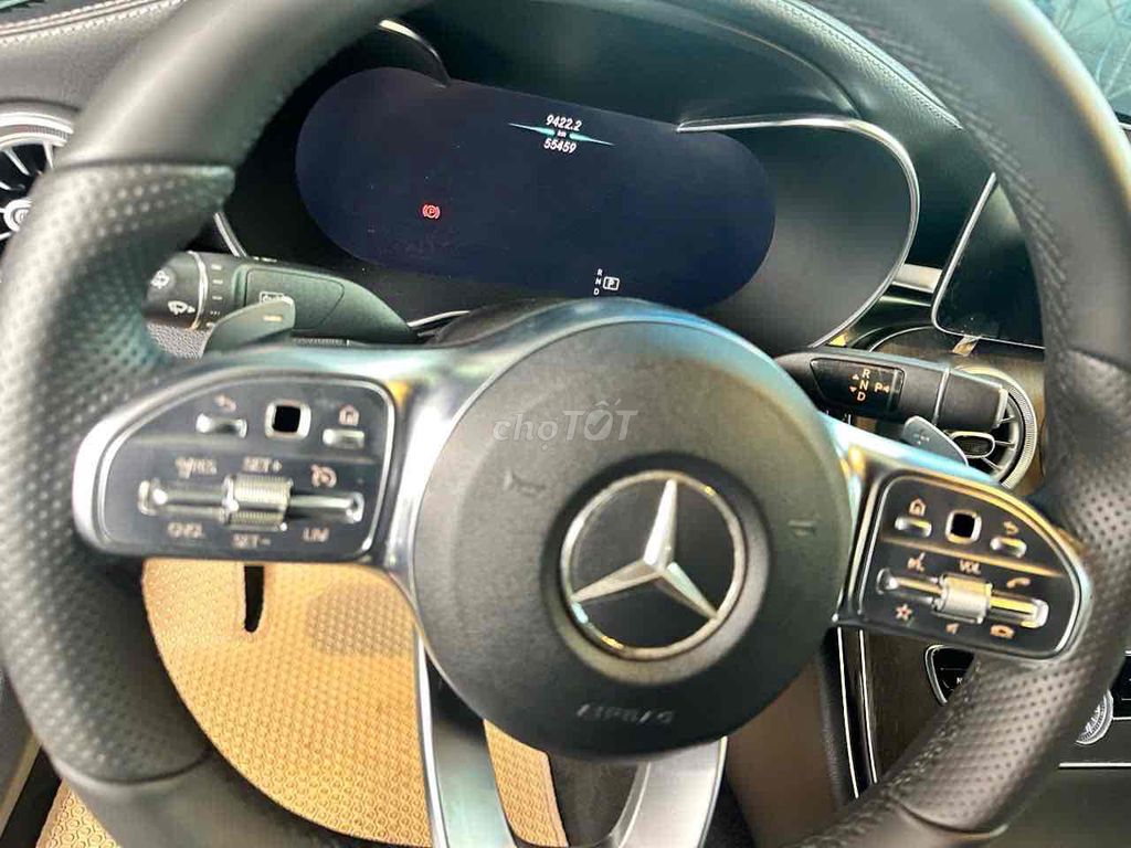 Mercedes-Benz C300 Trắng 5 chổ. Mua bán Ô tô tại Quận 12 Tp Hồ Chí Minh được đăng bởi Ngân hình 7