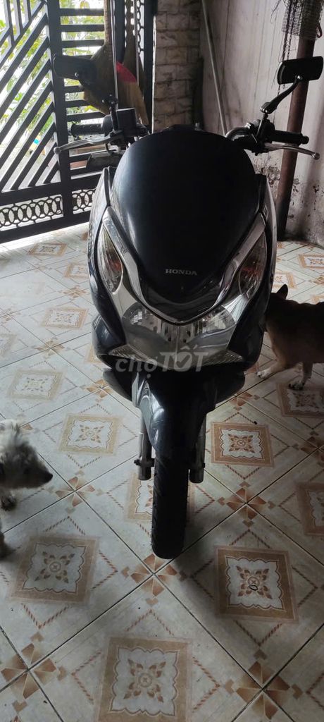 Honda PCX 2010 chính chủ – máy mạnh, giữ gìn kỹ. Mua bán Xe máy tại Quận Bình Tân Tp Hồ Chí Minh được đăng bởi Dung Nguyen hình 4