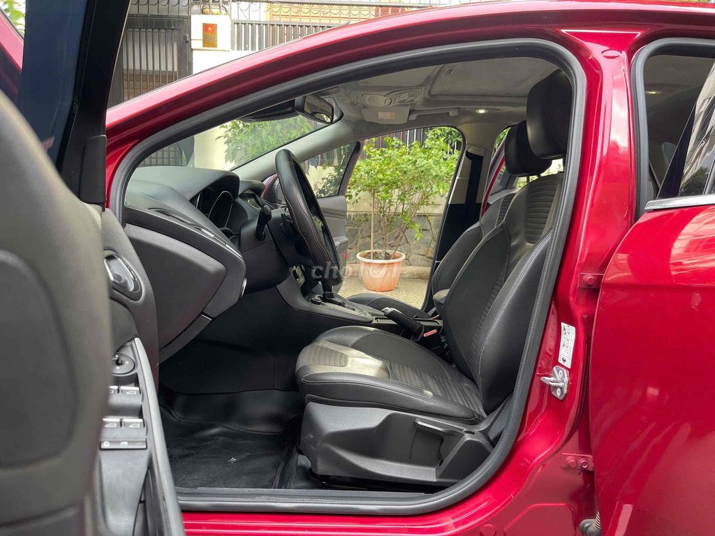 Ford Focus 2018 Sport 1.5L - 67000 km. Mua bán Ô tô tại Quận Tân Bình Tp Hồ Chí Minh được đăng bởi Sài Gòn Ford hình 12