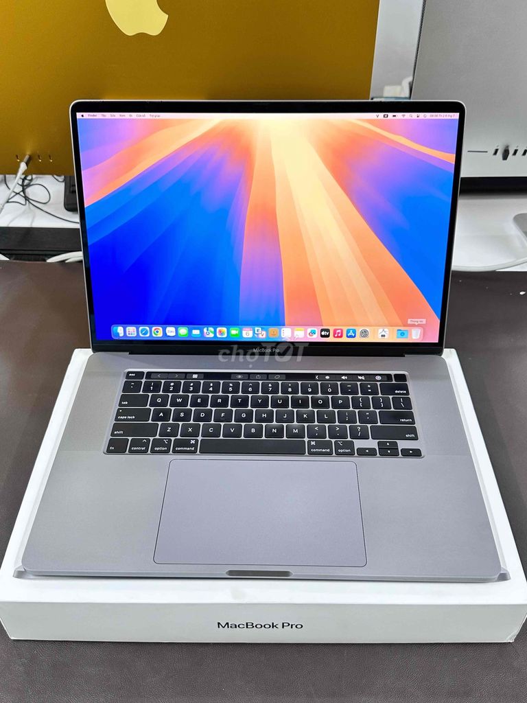 MACBOOK PRO 2019 16” CHIP I9/ RAM 32 SSD 512. Mua bán Laptop tại Quận Thanh Xuân Hà Nội được đăng bởi Thu Hà hình 1